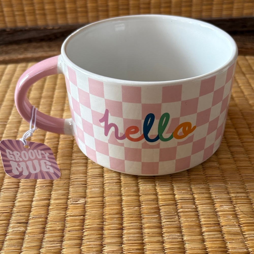 🆕GROOVY MUG: Hello 👋 16 oz Mug for Liquids or Soup.